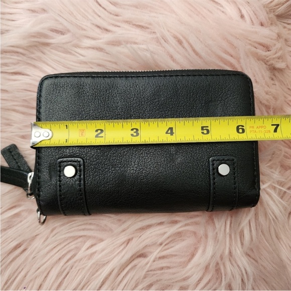 🌺 EUC! 🌺 Frye Natalie Phone Wallet Black Moto Leather Double Zip 🌺 - Picture 11 of 14